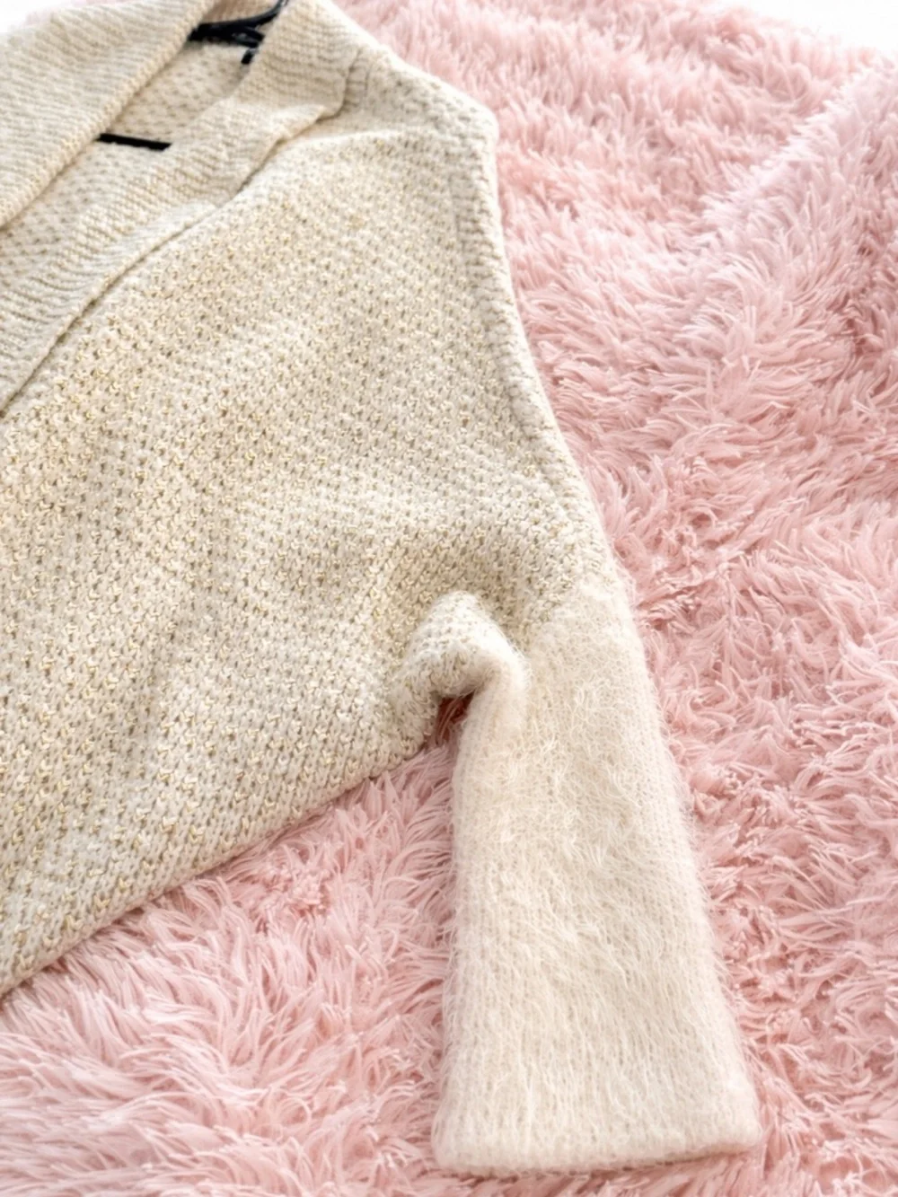 Jessica Simpson Cream Knit Cardigan Gold Thread Open Front Size M - Picture 2 of 3